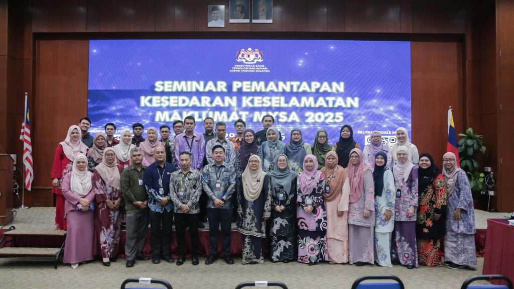 SEMINAR PEMANTAPAN KESEDARAN KESELAMATAN MAKLUMAT 2025 PADA 29 MEI 2025